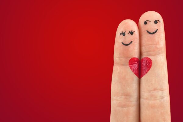 25 First Date Conversation Starters That Make Great Impressions